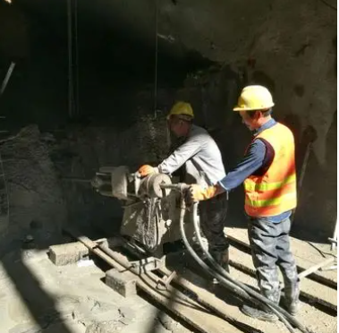 张店水下抗分散灌浆料特点 水下不分散注浆料介绍