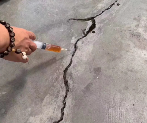 张店混凝土裂缝修补技术详解​